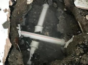 尼玛阳台漏水维修公司为您分享楼上楼下漏水怎么处理